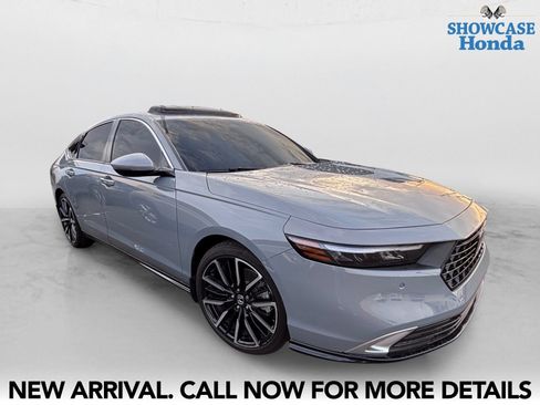 Used 2024 Honda Accord Touring image 6
