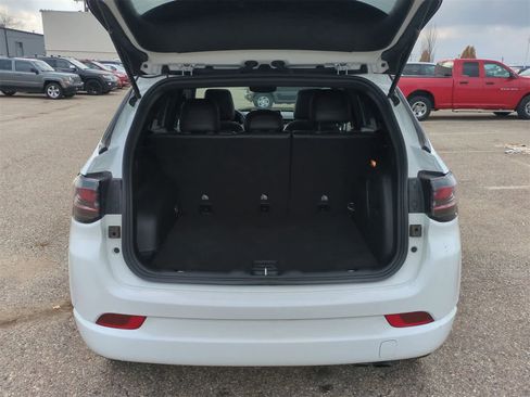 Used 2022 Jeep Compass High Altitude image 35