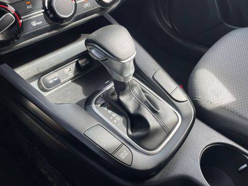 Used 2025 Kia Soul LX w/ LX Technology Package image 39