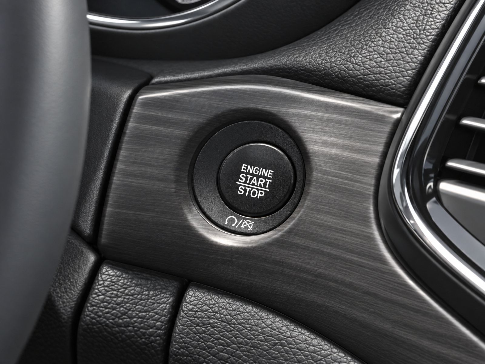 Used 2022 Jeep Grand Cherokee Laredo E RWD image 15