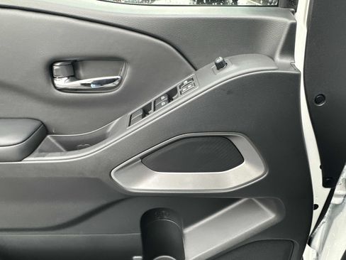 New 2026 Nissan Frontier SV w/ SV Convenience Package image 18