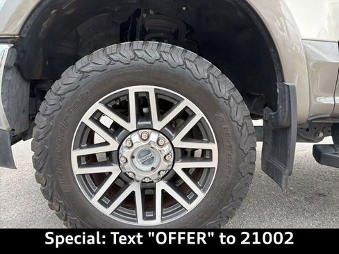 Used 2018 Ford F250 Lariat w/ Lariat Value Package AWD/4WD image 17