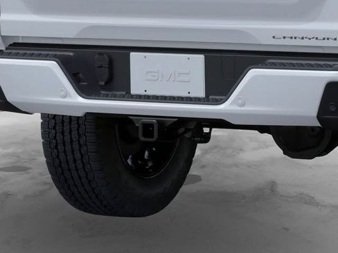 New 2026 GMC Canyon Denali AWD/4WD image 14