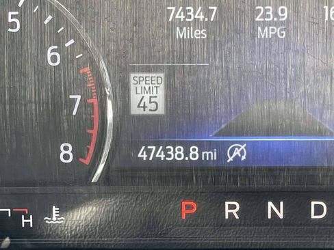 Used 2023 Ford Explorer Limited w/ Limited Technology Package RWD image 22