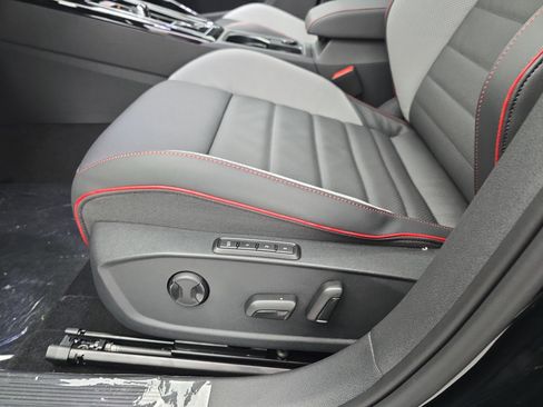 New 2026 Volkswagen GTI SE image 28