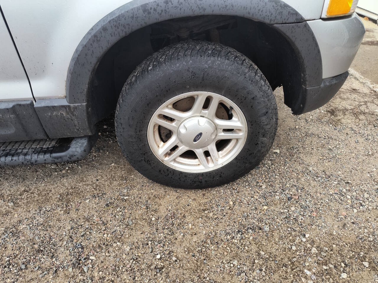 Used 2003 Ford Explorer XLT AWD/4WD image 12