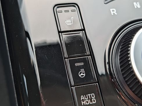 Certified 2024 Kia Niro EX w/ EX Cold Weather Package FWD image 28
