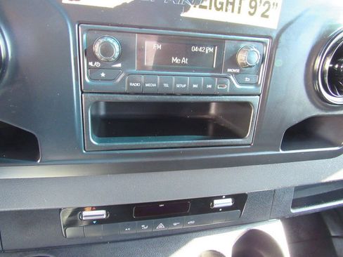 Used 2019 Mercedes-Benz Sprinter 170 image 32