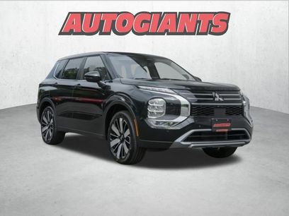 New 2025 Mitsubishi Outlander SE