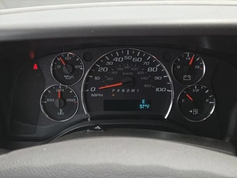 New 2026 GMC Savana 3500 w/ Driver Convenience Package RWD image 30