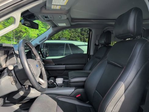 Used 2021 Ford F150 Lariat w/ Equipment Group 502A High image 5