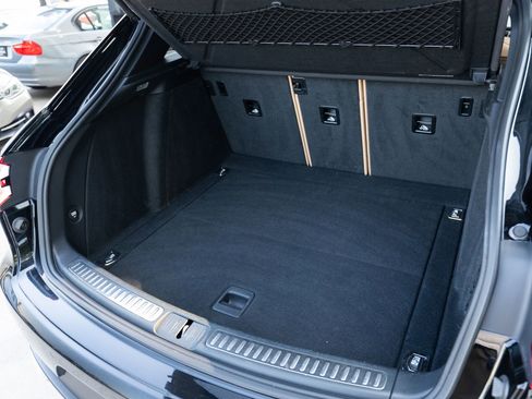Used 2018 Porsche Macan Sport Edition image 39