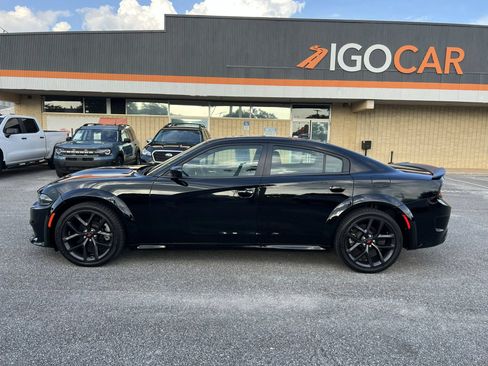 Used 2023 Dodge Charger R/T w/ Blacktop Package RWD image 9