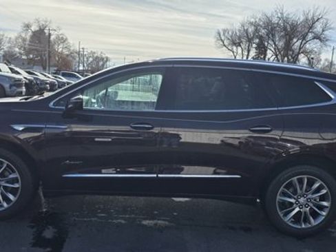 Used 2023 Buick Enclave Avenir w/ Avenir Technology Package image 4