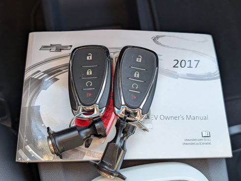 Used 2017 Chevrolet Bolt Premier w/ Driver Confidence II Package image 34