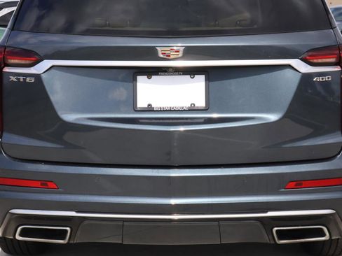 Certified 2021 Cadillac XT6 Premium Luxury image 10