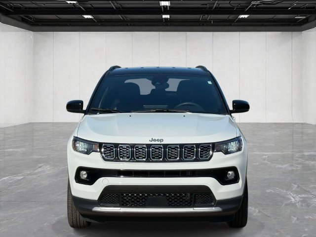 Used 2025 Jeep Compass Limited AWD/4WD image 2