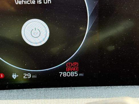 Used 2022 Kia EV6 Light RWD image 7
