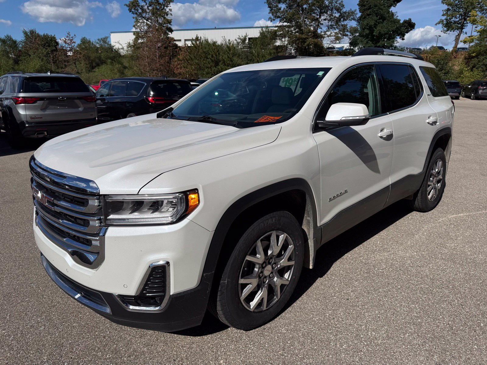 Used 2020 GMC Acadia SLT w/ Driver Alert Package II AWD/4WD image 5