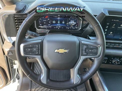 Used 2024 Chevrolet Silverado 2500 LTZ w/ LTZ Plus Package AWD/4WD image 29