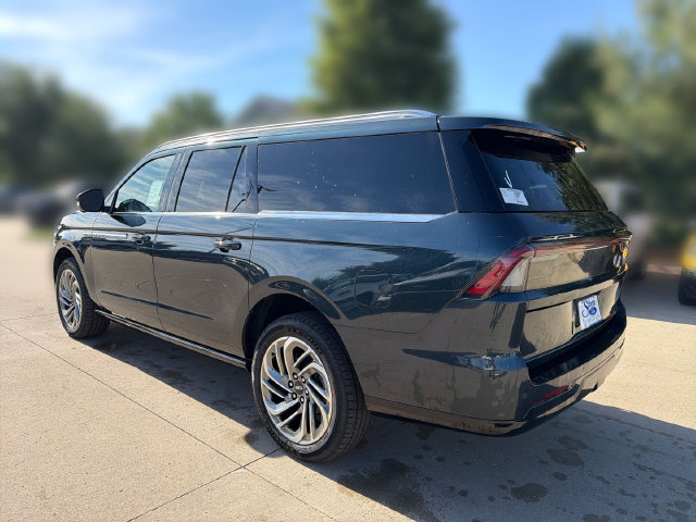 New 2026 Lincoln Navigator L Reserve AWD/4WD image 8