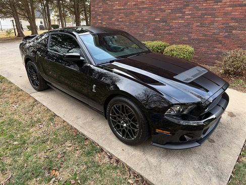 Used 2013 Ford Mustang Shelby GT500 image 38