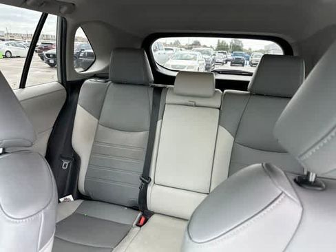 Used 2021 Toyota RAV4 XLE Premium AWD/4WD image 6
