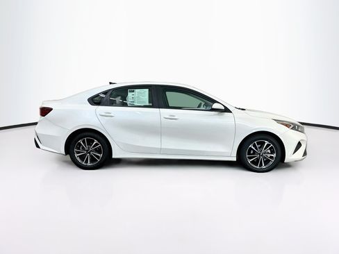 Used 2024 Kia Forte LXS FWD image 10