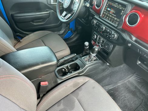 Used 2023 Jeep Wrangler Unlimited Rubicon w/ LED Lighting Group image 16