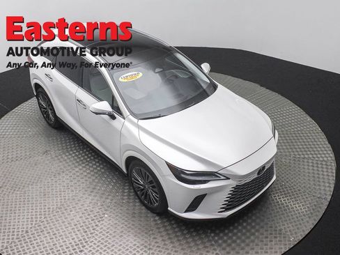 Used 2025 Lexus RX 350 AWD w/ Convenience Package image 3
