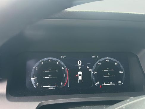 Used 2024 Toyota Tacoma TRD Off-Road AWD/4WD image 18