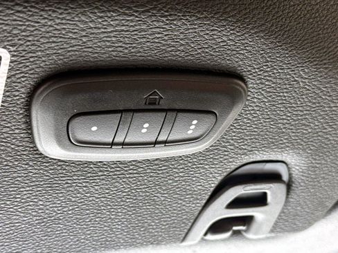 Used 2023 Jeep Wrangler Unlimited Sahara w/ Cold Weather Group image 16