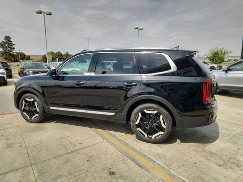 Used 2025 Kia Telluride S AWD/4WD image 4