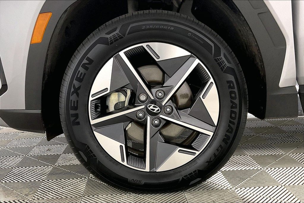 Used 2025 Hyundai Tucson SEL AWD/4WD image 8