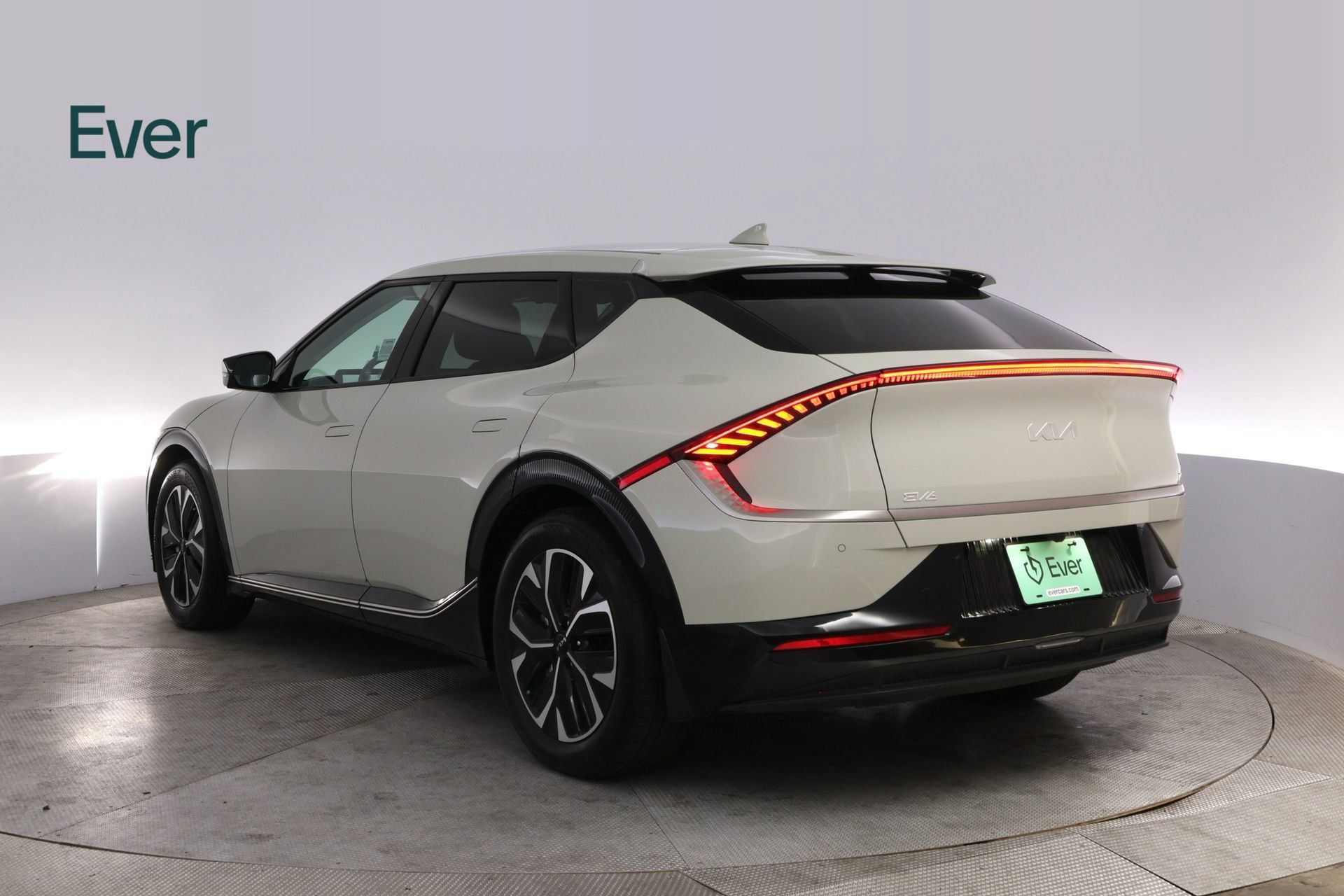 Used 2024 Kia EV6 Wind RWD image 17