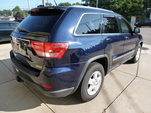 Used 2012 Jeep Grand Cherokee Laredo w/ Laredo E Group image 2