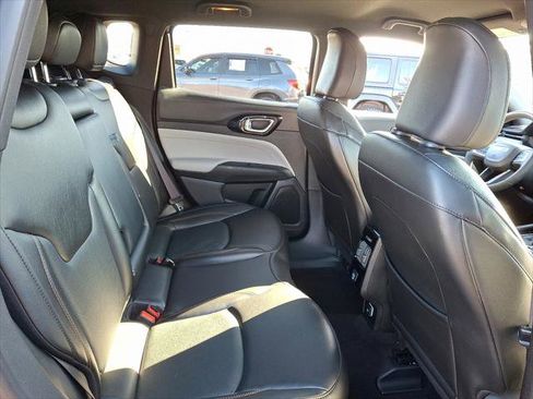 Certified 2023 Jeep Compass Limited image 15