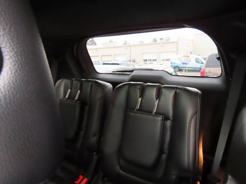 Used 2018 Ford Explorer Limited w/ Equipment Group 301A image 27