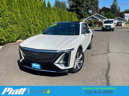 Used 2024 Cadillac Lyriq Tech w/ LPO, Floor Liner Package RWD image 2