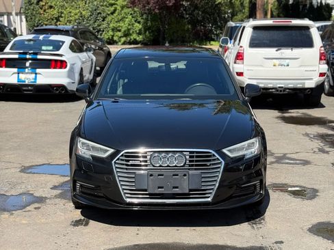 Used 2018 Audi A3 e-tron Premium Plus w/ Technology Package FWD image 2