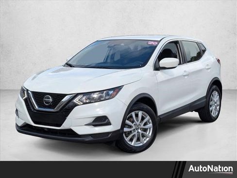 Used 2021 Nissan Rogue Sport S image 1