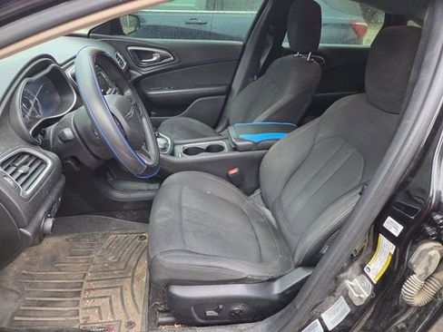 Used 2016 Chrysler 200 LX FWD image 9
