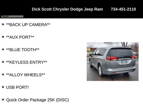 Used 2017 Chrysler Pacifica Touring image 8