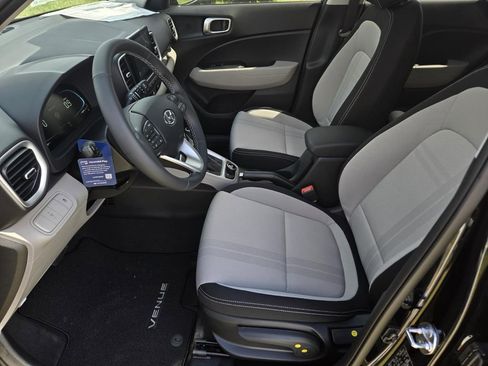 New 2026 Hyundai Venue SEL FWD image 15