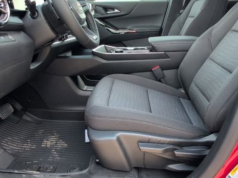 New 2026 Chevrolet Equinox LT w/ Safety and Technology Package FWD image 11