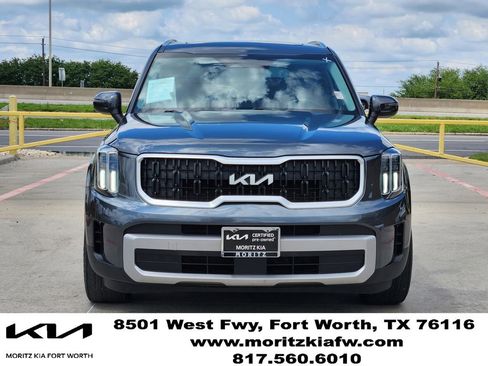 Used 2023 Kia Telluride EX w/ EX Captain's Chair Package AWD/4WD image 2