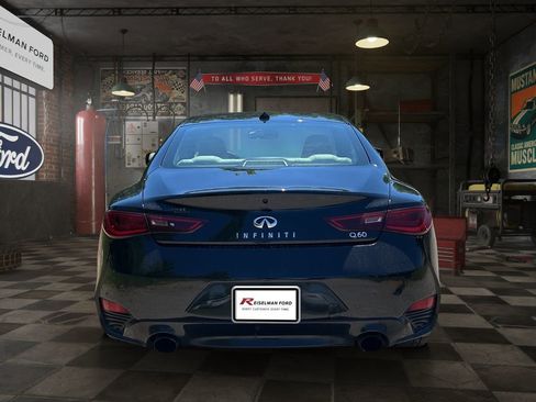 Used 2017 INFINITI Q60 3.0t RWD image 5