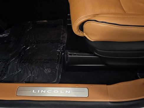 Used 2023 Lincoln Aviator Black Label Grand Touring w/ Class IV Trailer Tow Package image 28