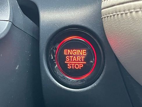 Used 2025 Honda HR-V LX image 16