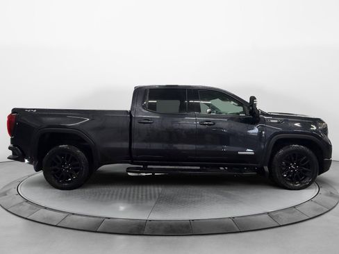 Used 2023 GMC Sierra 1500 Elevation w/ LPO, Elevation Black Package AWD/4WD image 2